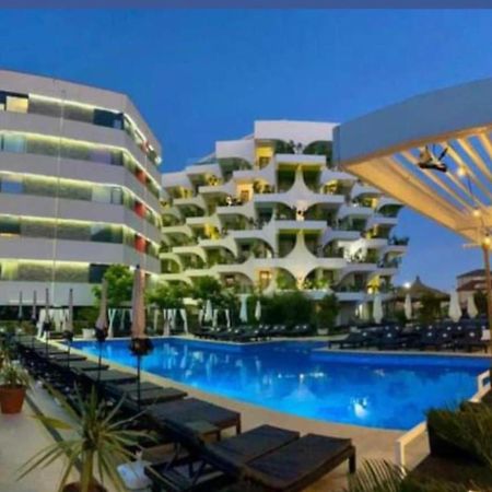 Thomas Luxury Apartment Năvodari Exterior foto